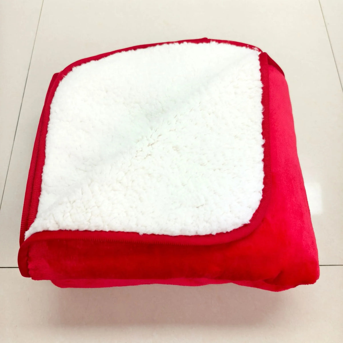 Insulated Waterproof Pet Travel Blanket