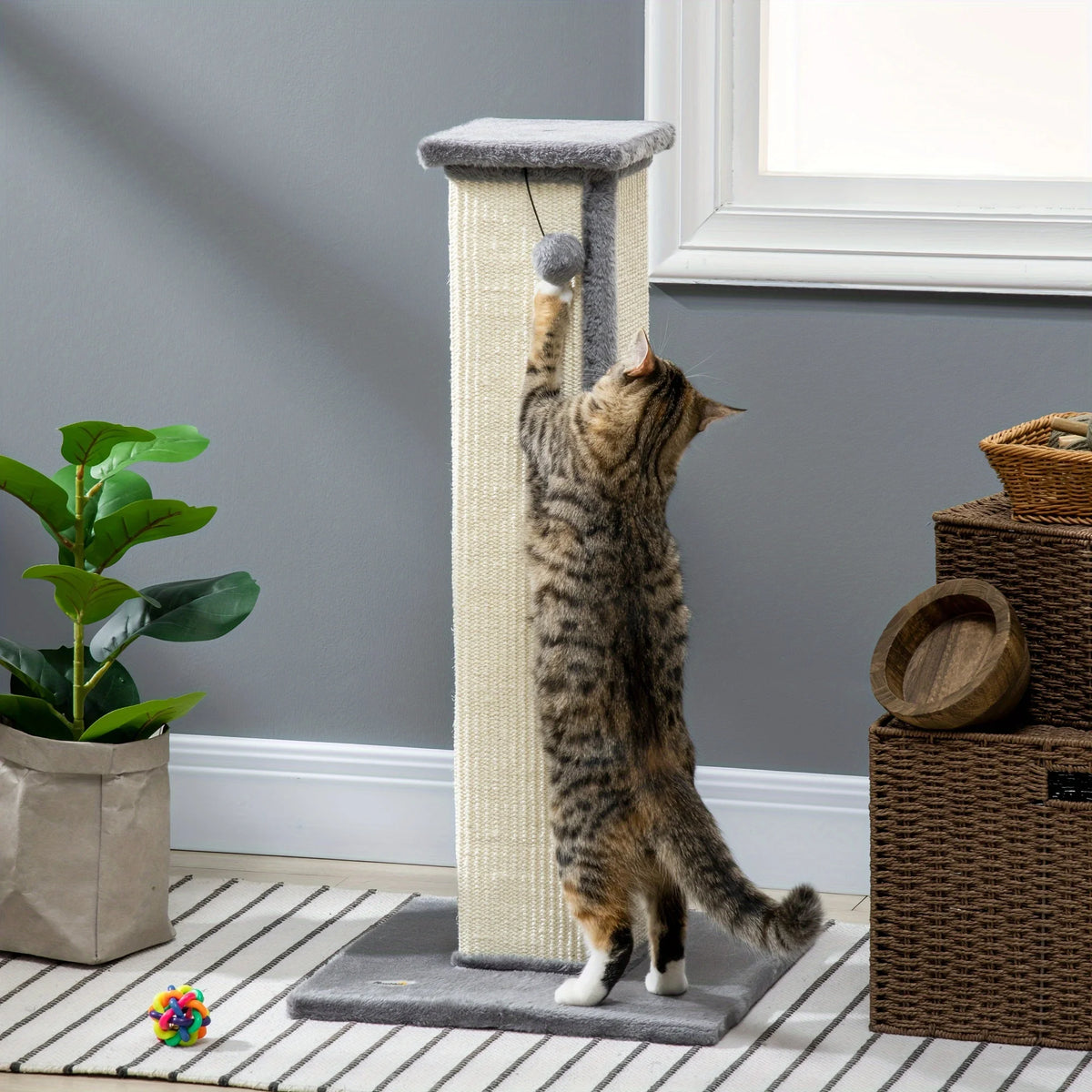 Sisal Cat Scratching Post – Vertical Scratcher