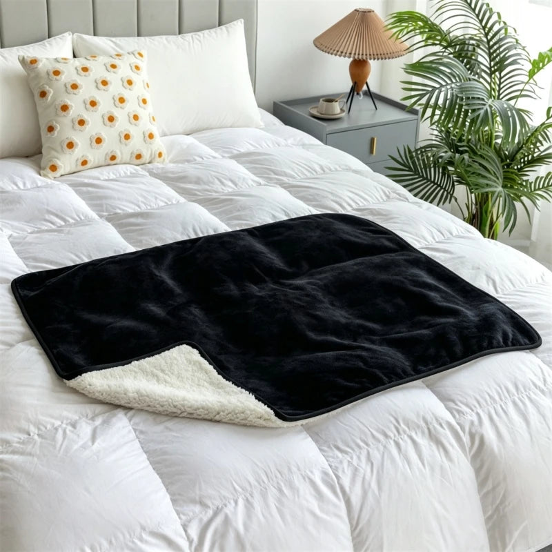 Insulated Waterproof Pet Travel Blanket