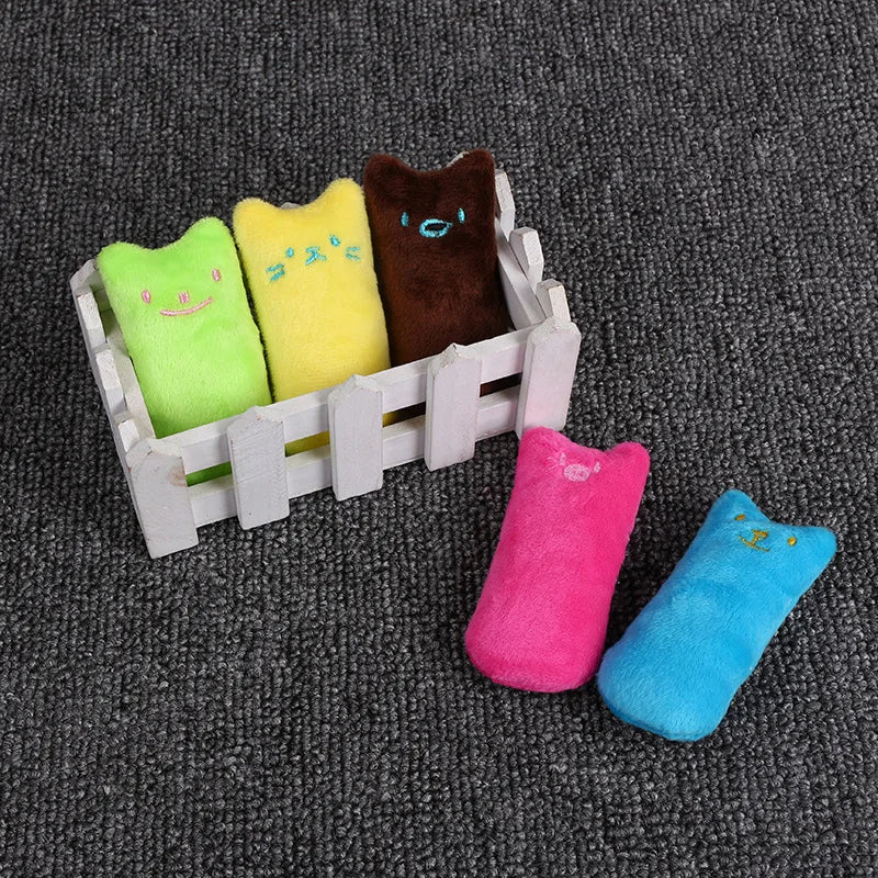 Squeaky Catnip Plush Toy – Interactive Kitten Chew Toy