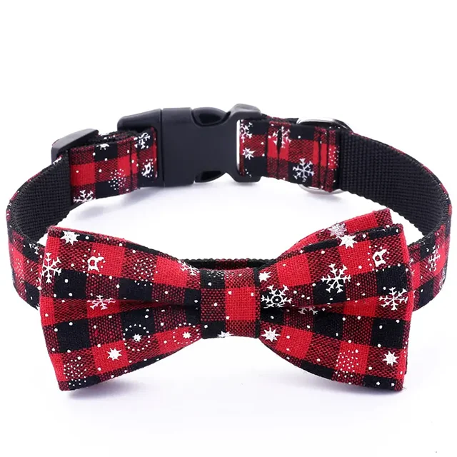 Christmas-Print Dog Collar – Festive Holiday Collar